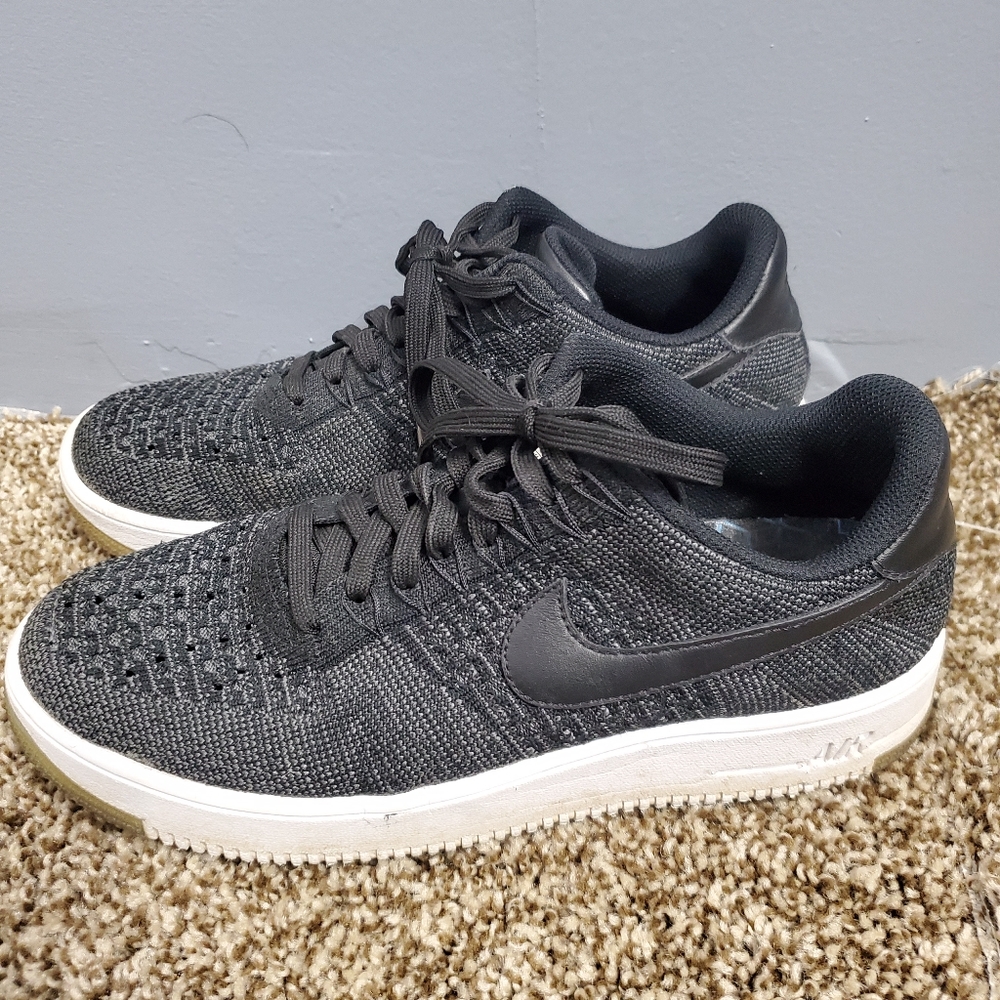 Euc Men's Nike Air force 1 Gray Black size 9